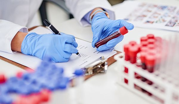 Более 800 лабораторных анализов – 24/7